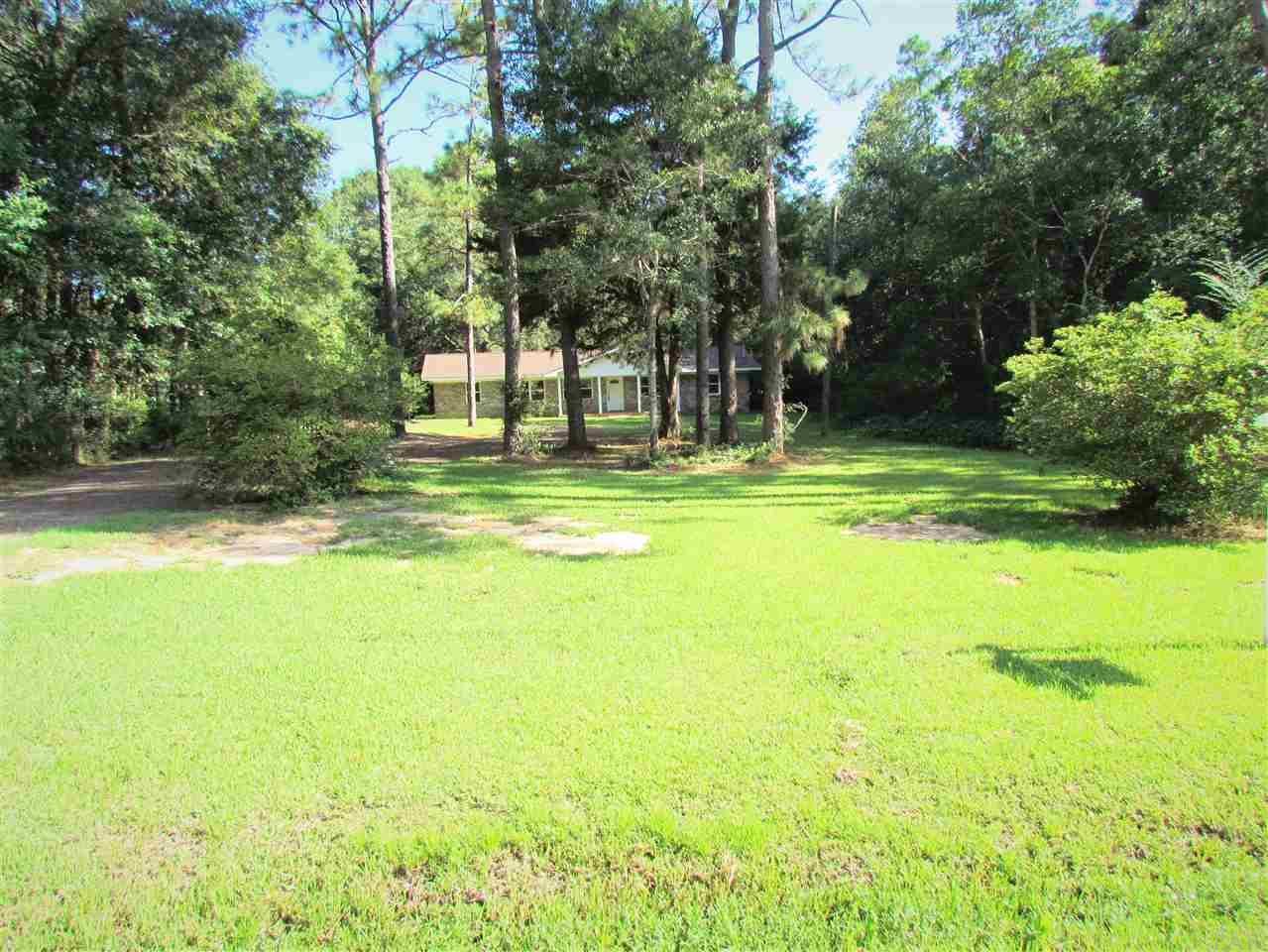 980 Green Hills Road Cantonment, FL 32533 - Photo 3 of 33 Gallery Image 3