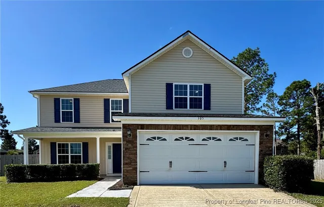 $1,800 | 105 Bluebonnet Oak Court, Bunnlevel, NC 28323