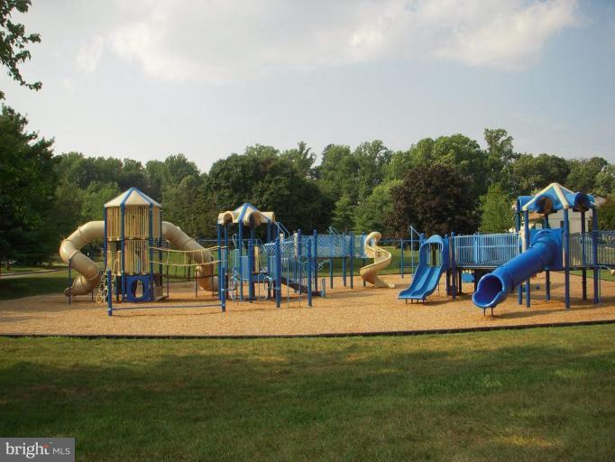 179 North Cottage Road Sterling, VA 20164 - Photo 3 of 4 community playground