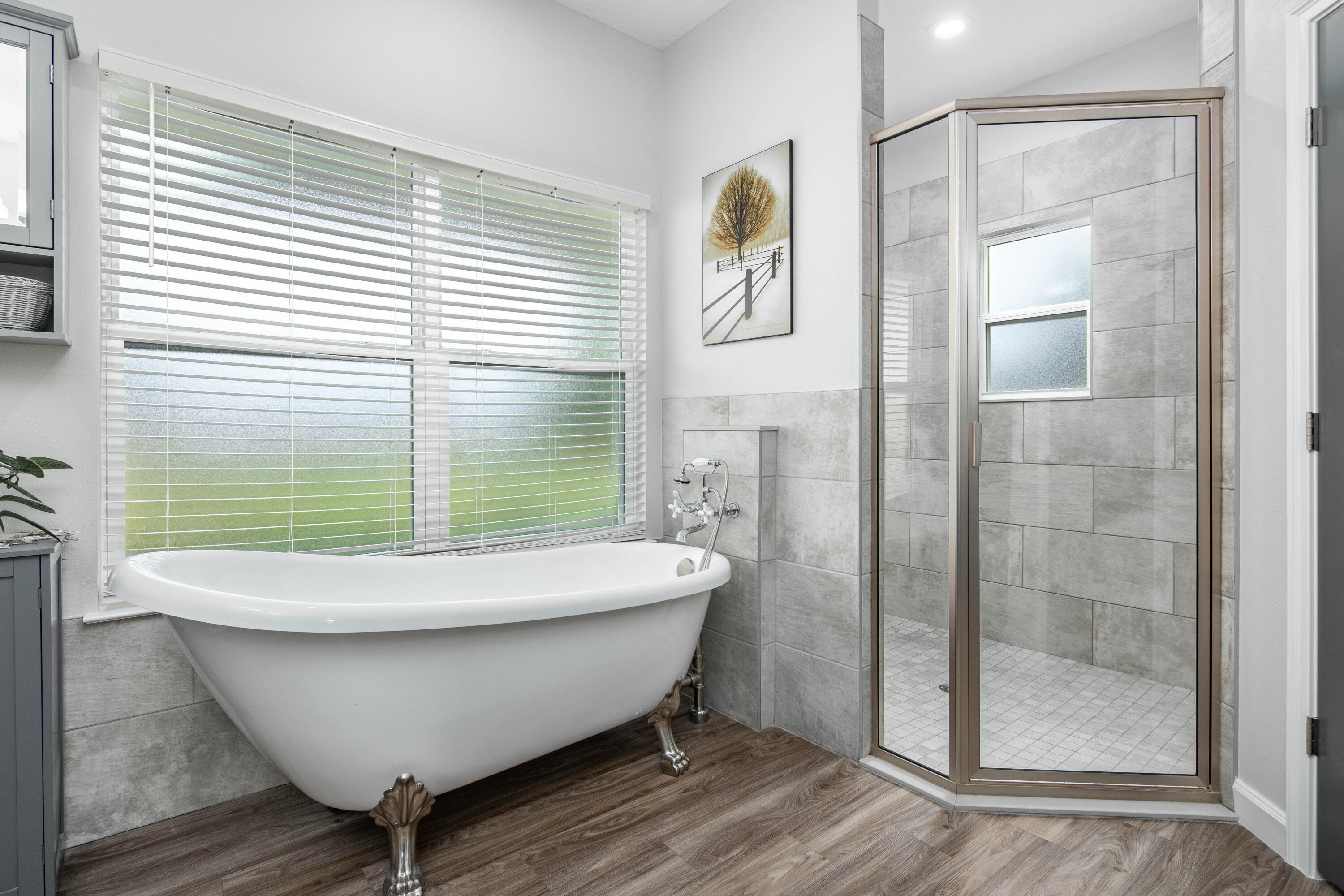 10172 98th Street, Unit 2 Live Oak, FL 32060 - Photo 24 of 37 a bathroom with a bathtub and shower
