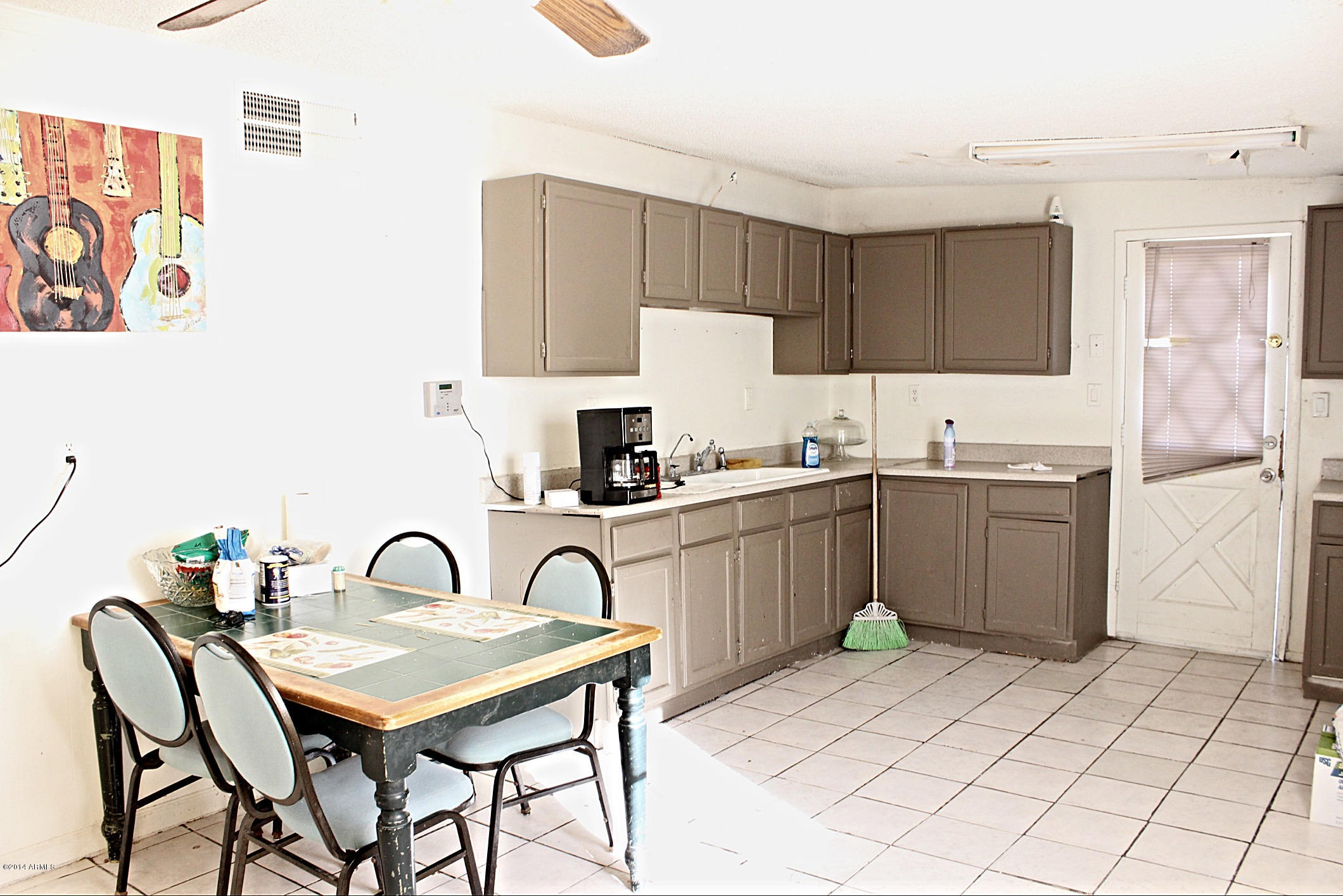 3920 West Granada Road Phoenix, AZ 85009 - Photo 5 of 8 IMG_0921
