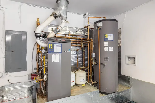 a view of a storage & utility room