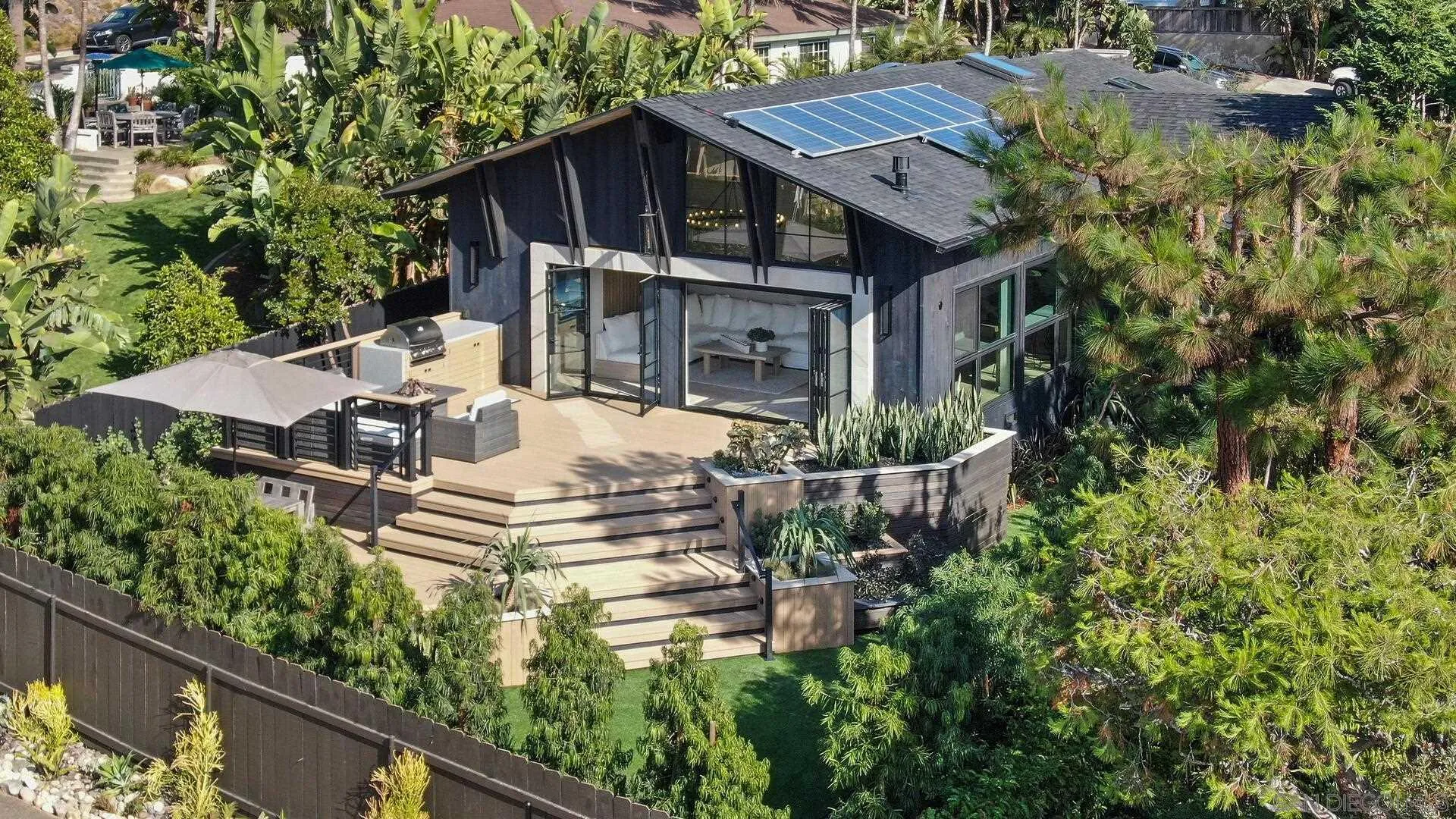 340 7th Street Del Mar, CA 92014 - Photo 20 of 30 a view of a house with balcony and garden