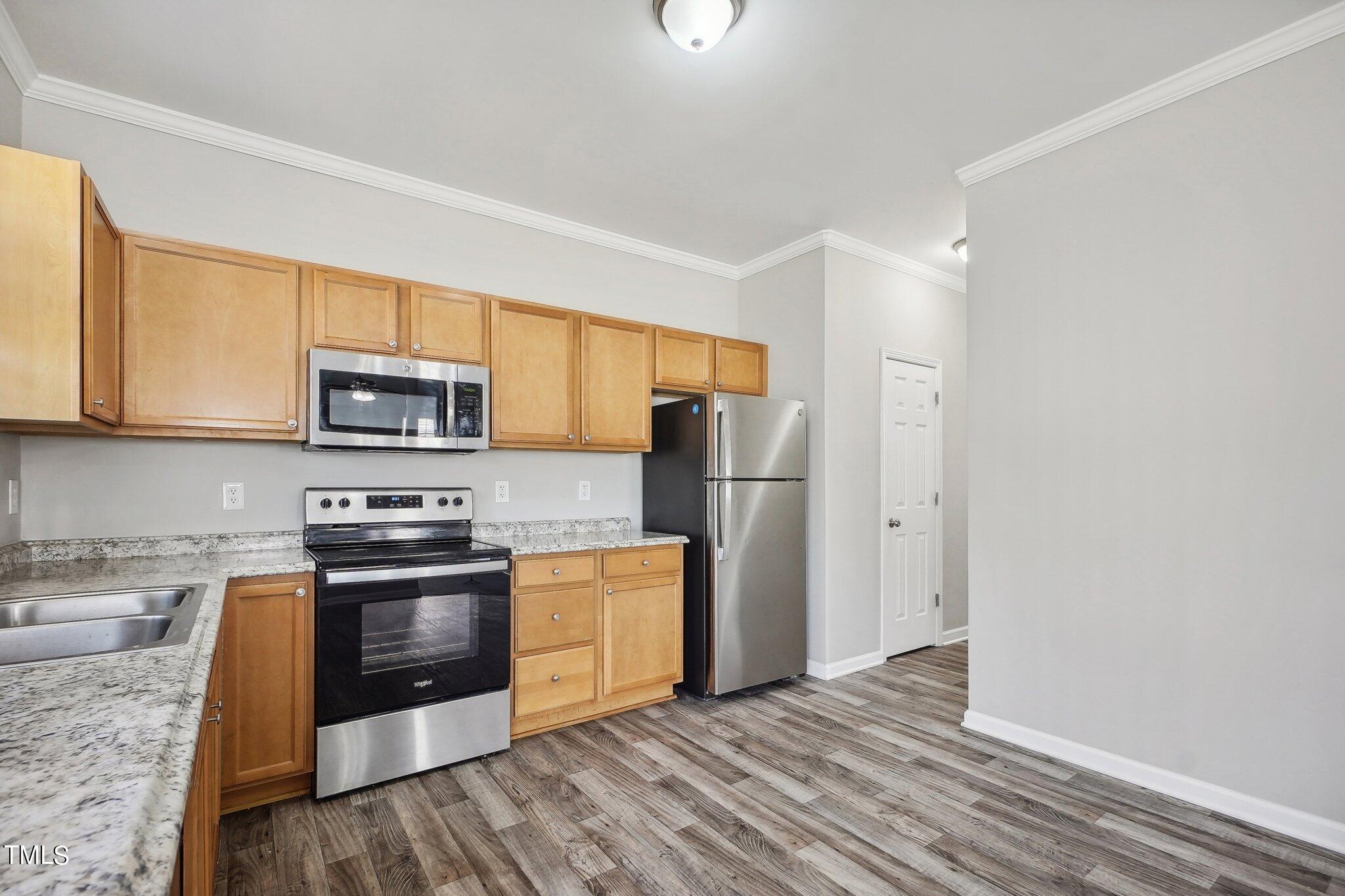 7005 Missionary Ridge Drive Raleigh, NC 27610 - Photo 12 of 27 10 kitchen(1)