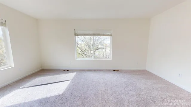 $4,200 | 2725 Bristol Rdg Drive, Ann Arbor, MI 48105