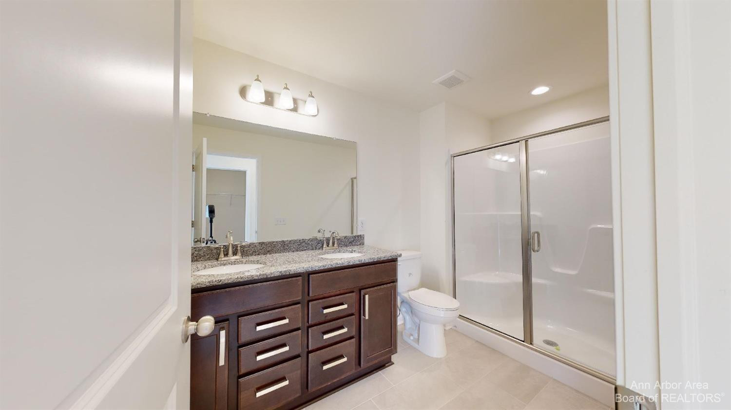 2725 Bristol Rdg Drive Ann Arbor, MI 48105 - Photo 14 of 33 Photo 13