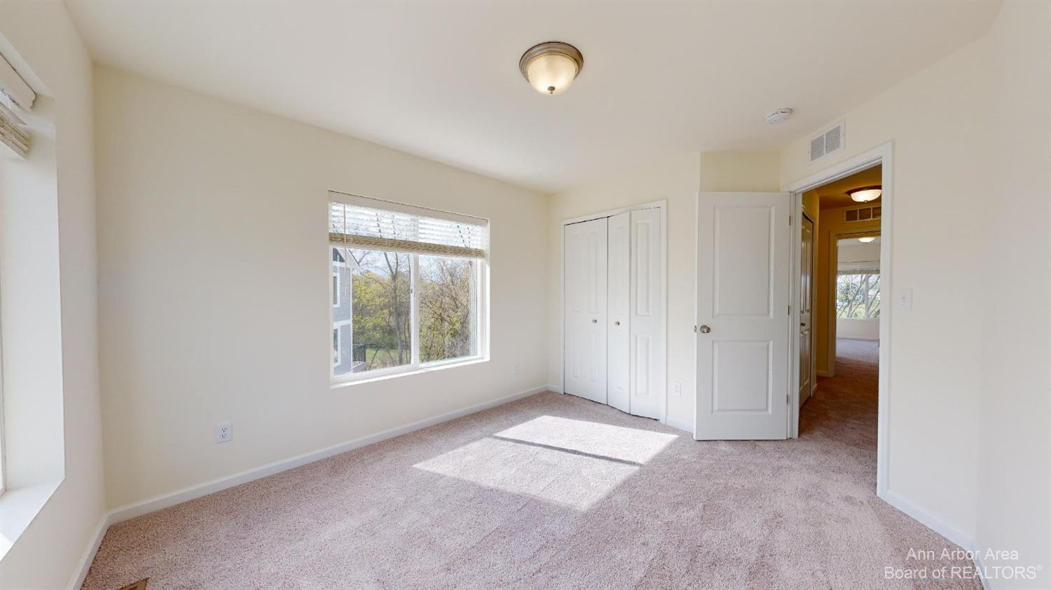 2725 Bristol Rdg Drive Ann Arbor, MI 48105 - Photo 18 of 33 Photo 17