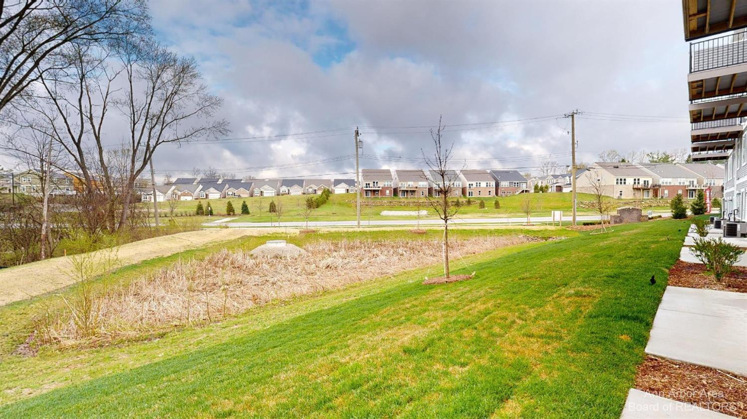 2725 Bristol Rdg Drive Ann Arbor, MI 48105 - Photo 29 of 33 Photo 28