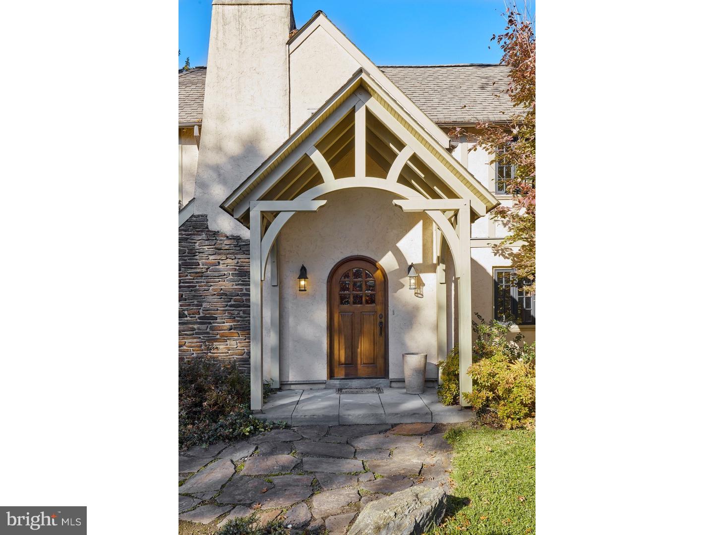 531 Hilaire Road Wayne, PA 19087 - Photo 3 of 23