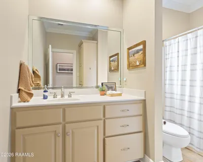 $385,000 | 104 Sandhurst Drive, Lafayette, LA 70508
