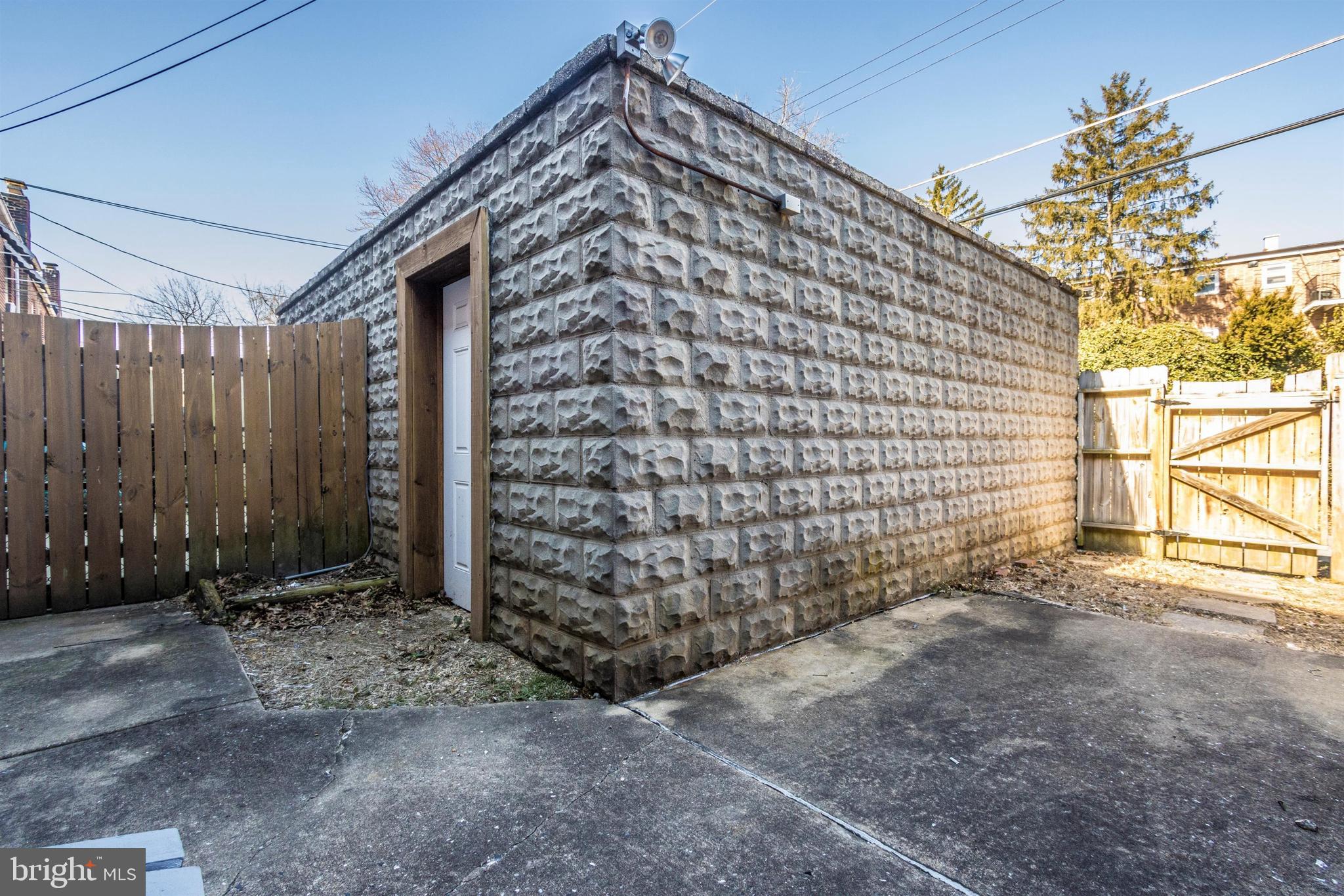 222 Westshire Road Baltimore, MD 21229 - Photo 46 of 49