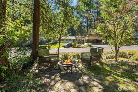 $1,598,000 | 2836 241st Avenue Southeast, Sammamish, WA 98075