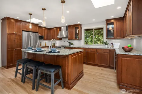 $1,598,000 | 2836 241st Avenue Southeast, Sammamish, WA 98075