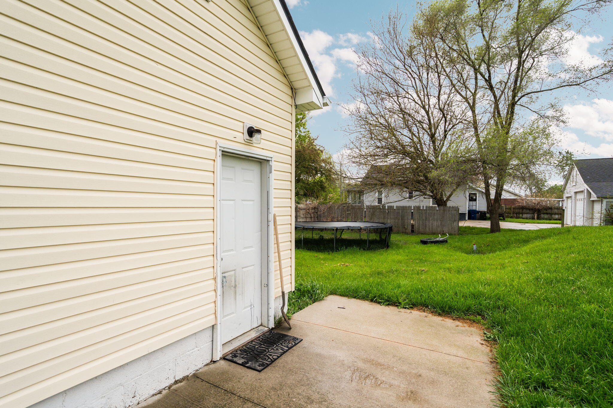 8659 North Canton Center Road Canton, MI 48187 - Photo 31 of 34 32-web-or-mls-DSC09888
