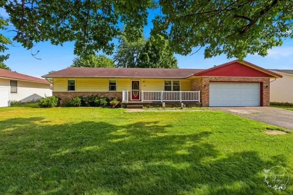 $119,900 | 705 East Rosewood Street, Watseka, IL 60970