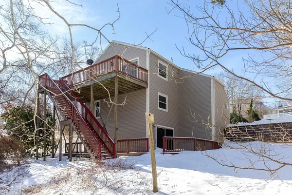 $799,900 | 40 Menotomy Road, Plymouth, MA 02360