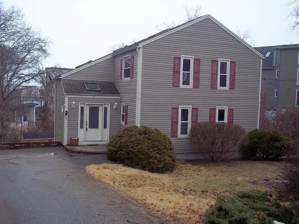 $799,900 | 40 Menotomy Road, Plymouth, MA 02360