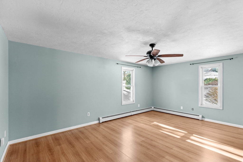 40 Menotomy Road Plymouth, MA 02360 - Photo 8 of 28