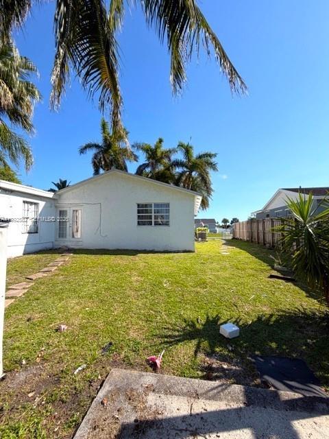 13041 Southwest 260th Terrace Homestead, FL 33032 - Photo 18 of 46 a picture of a house