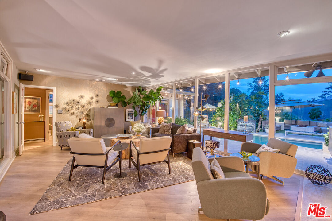 3827 Rhodes Avenue Studio City, CA 91604 - Photo 8 of 28
