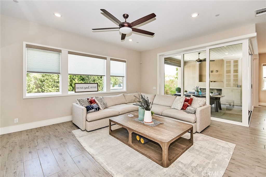 115 Crossover Irvine, CA 92618 - Photo 12 of 64