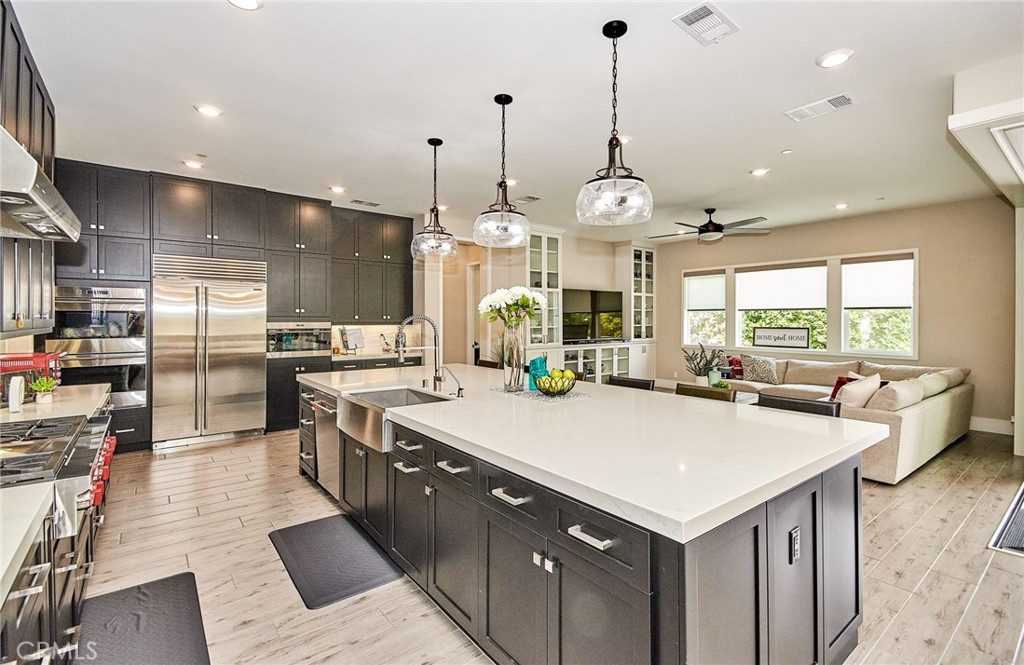 115 Crossover Irvine, CA 92618 - Photo 21 of 64