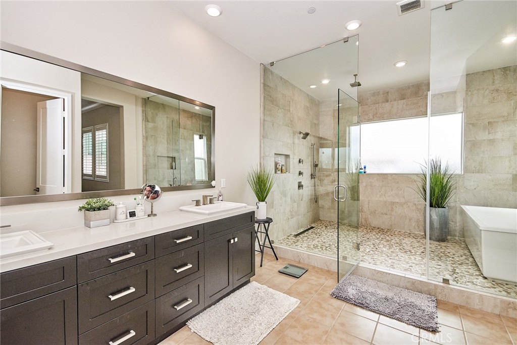 115 Crossover Irvine, CA 92618 - Photo 40 of 64