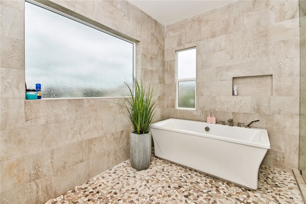 115 Crossover Irvine, CA 92618 - Photo 45 of 64