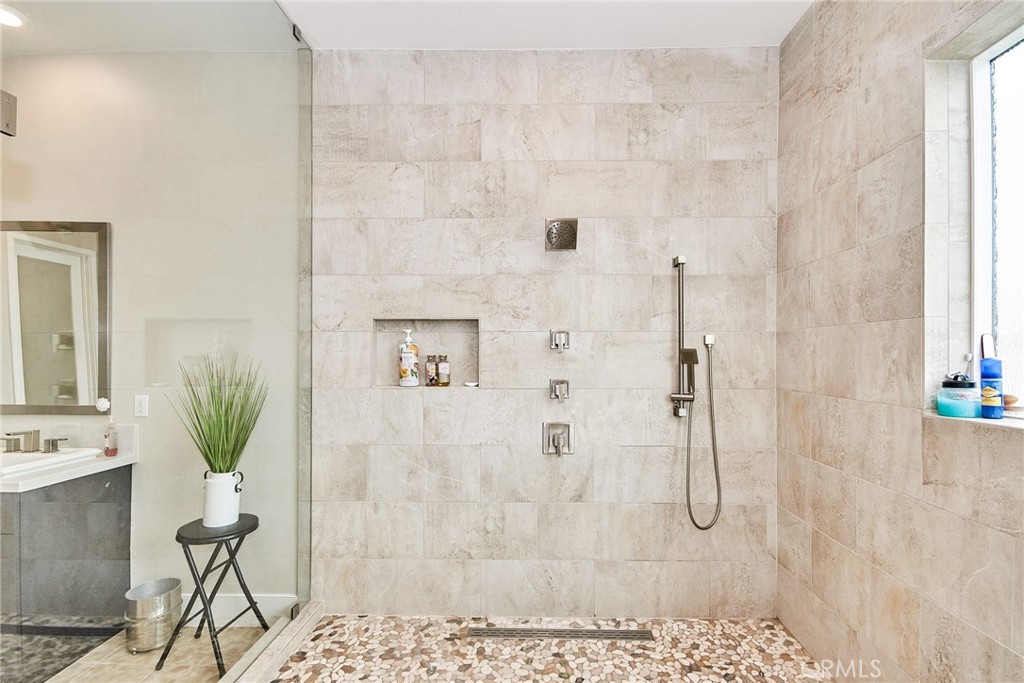 115 Crossover Irvine, CA 92618 - Photo 47 of 64