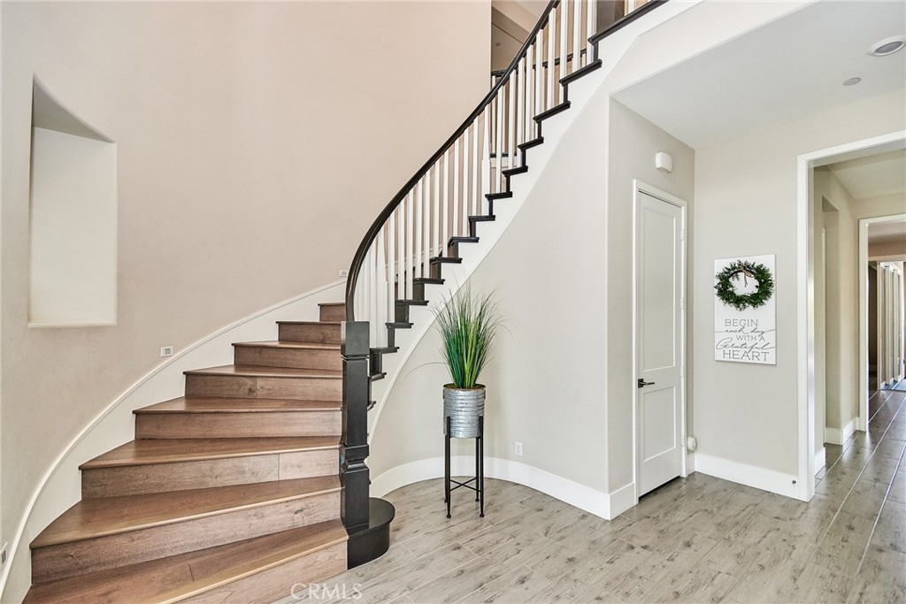 115 Crossover Irvine, CA 92618 - Photo 9 of 64