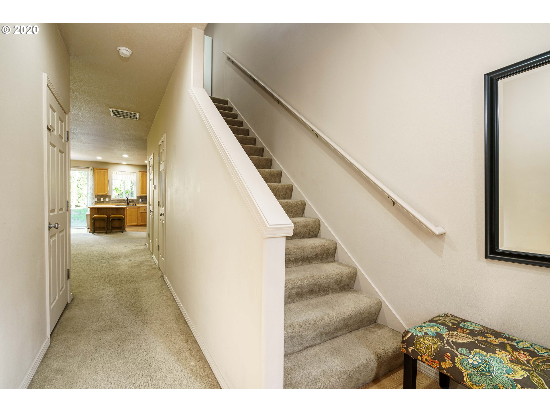 5843 Southeast 16th Loop Gresham, OR 97080 - Photo 5 of 30 a view of entryway and kitchen