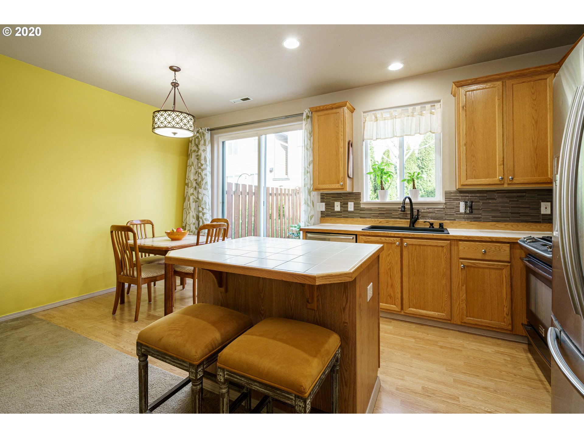 5843 Southeast 16th Loop Gresham, OR 97080 - Photo 10 of 30