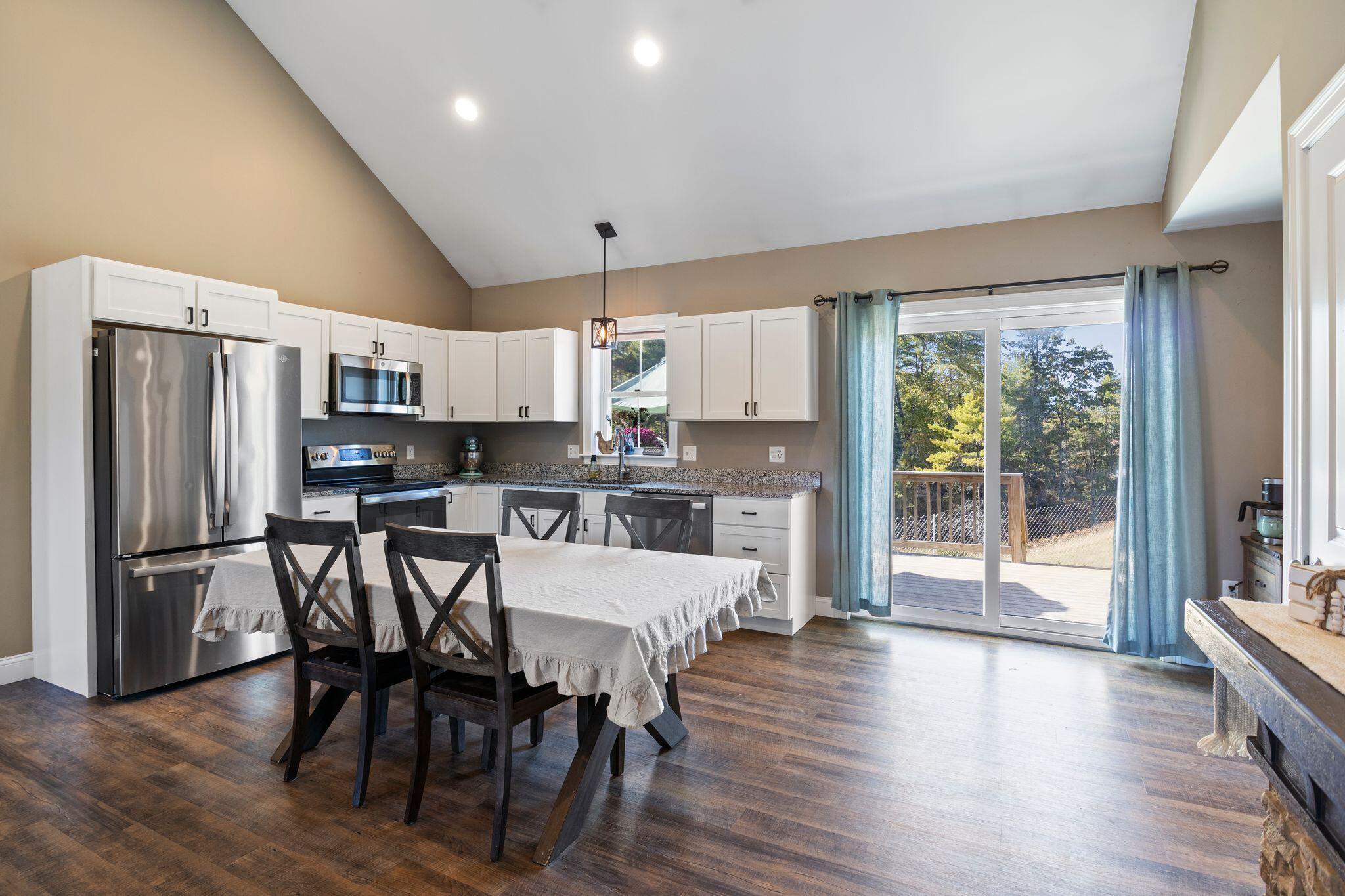 8 Estes Drive Standish, ME 04085 - Photo 6 of 48 8_Estes_Dr_06