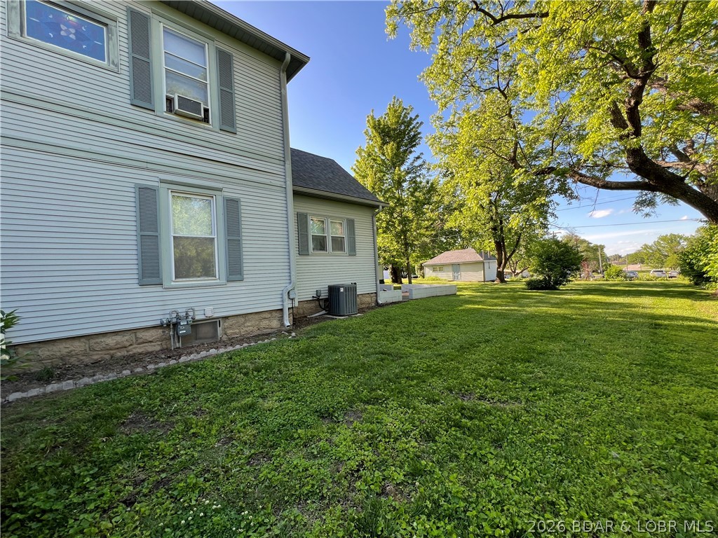 601 East Newton Street Eldon, MO 65026 - Photo 34 of 61 Large corner lot