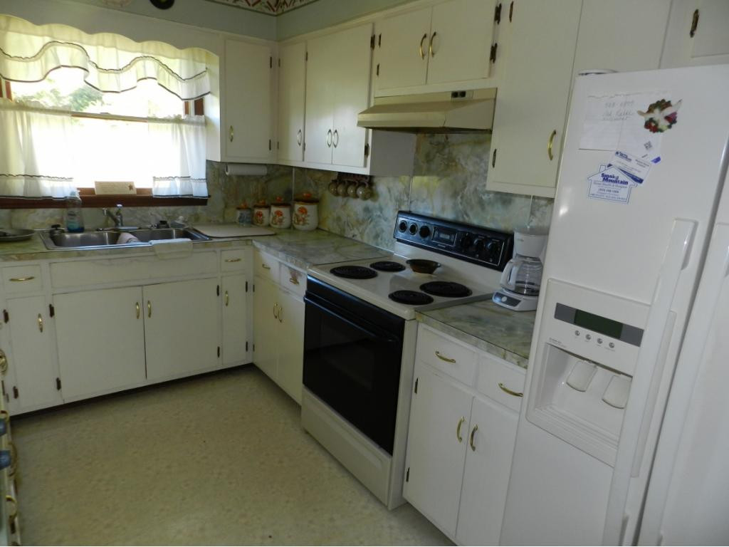337 Wheelock Road Jonesborough, TN 37659 - Photo 14 of 20 Kitchen