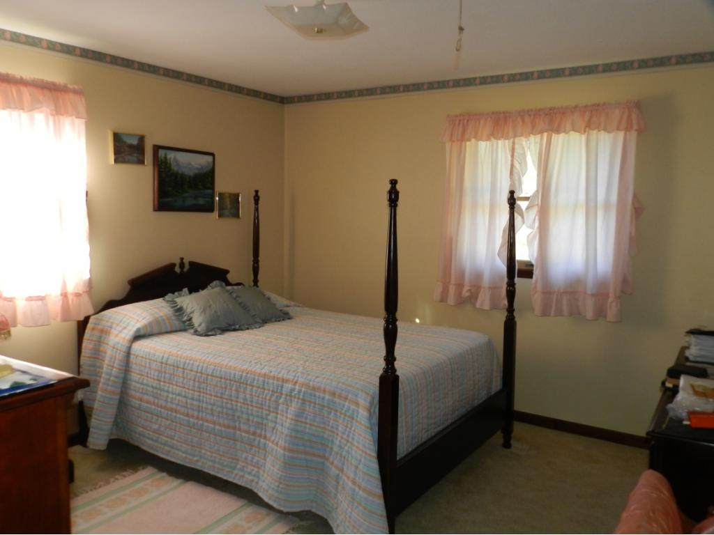 337 Wheelock Road Jonesborough, TN 37659 - Photo 10 of 20 Master Bedroom