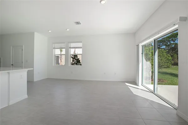$269,999 | 184 Riverfront Way, Edgewater, FL 32141