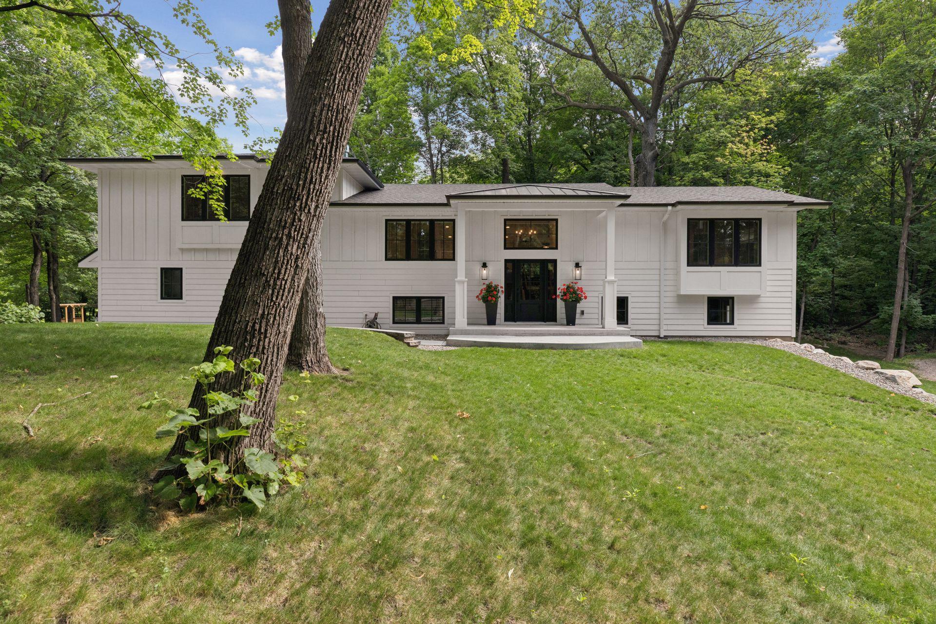20750 Garden Road Excelsior, MN 55331 - Photo 35 of 41
