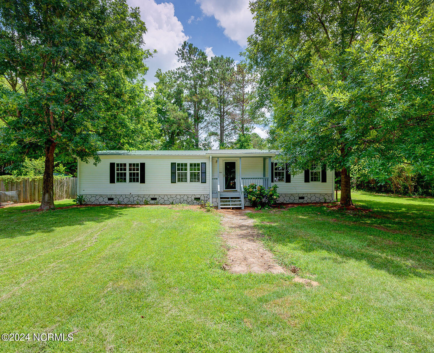 470 Colonial Landing Road Southeast Bolivia, NC 28422 - Photo 2 of 37 untitled-33