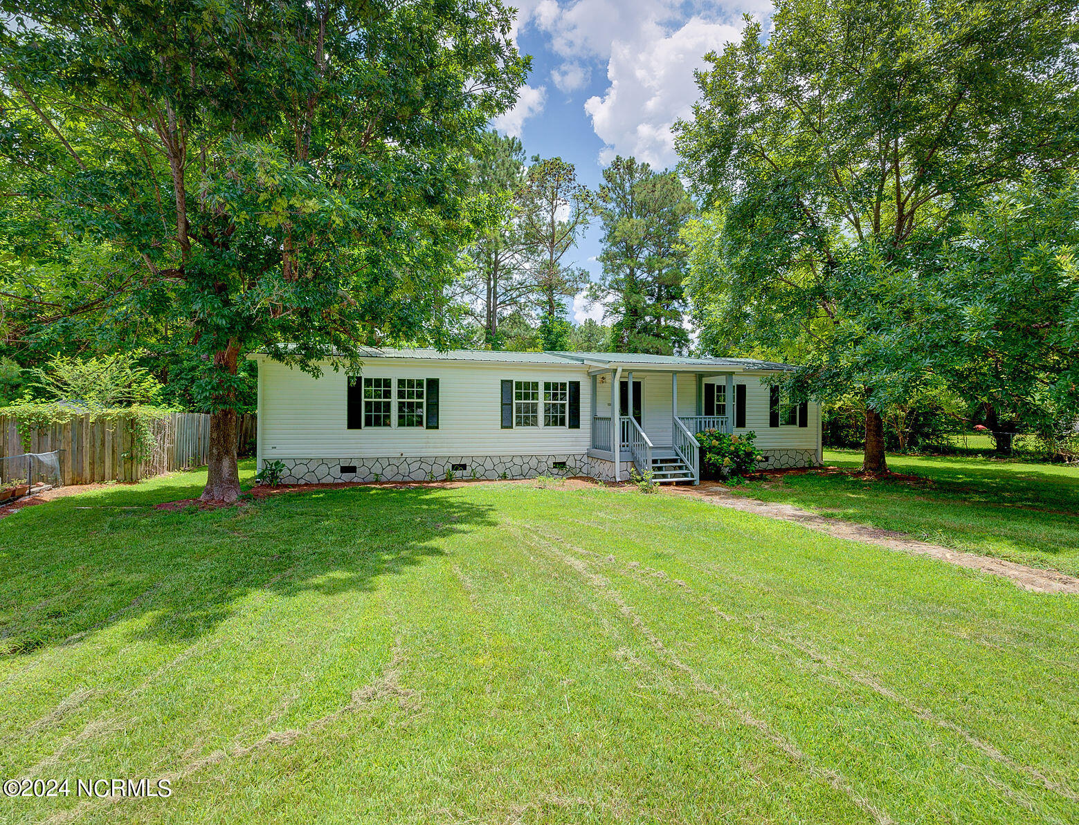 470 Colonial Landing Road Southeast Bolivia, NC 28422 - Photo 3 of 37 untitled-34