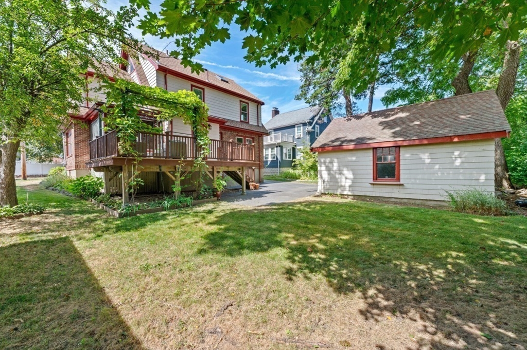 35 Burbank Road Medford, MA 02155 - Photo 18 of 23 Gallery Image 18