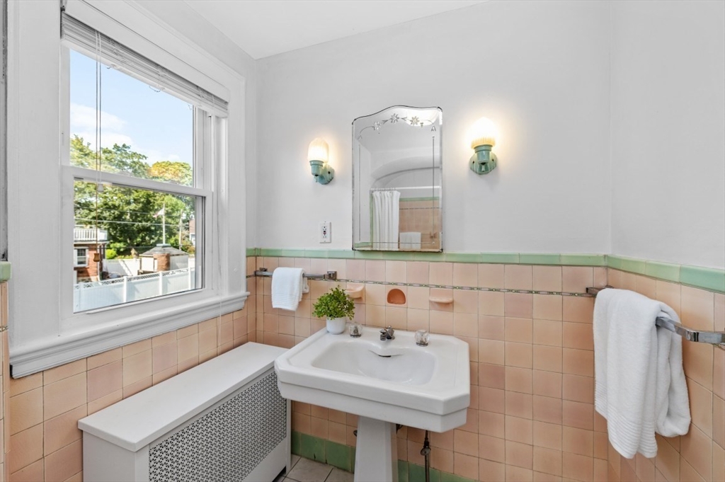 35 Burbank Road Medford, MA 02155 - Photo 7 of 23 Gallery Image 7