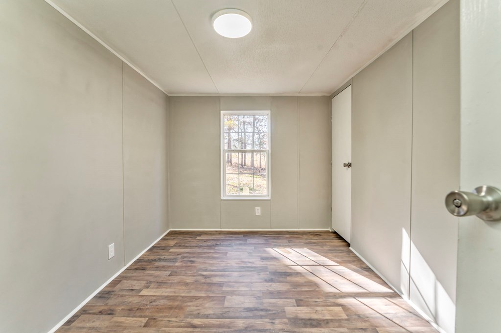 4336 East Nance Springs Road Dalton, GA 30721 - Photo 22 of 32 Gallery Image 22