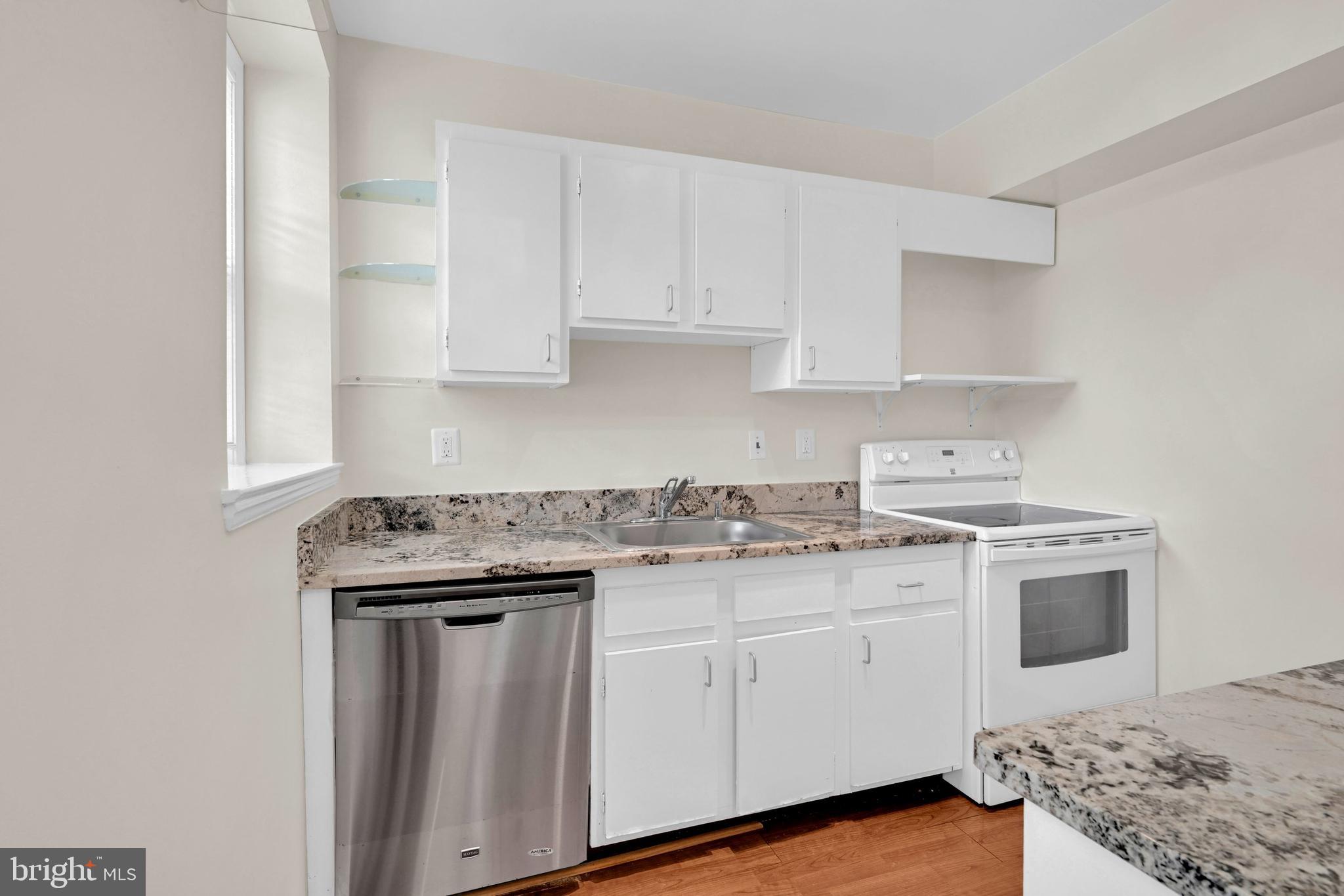 3839 Rodman Street Northwest, Unit F36 Washington, DC 20016 - Photo 18 of 35