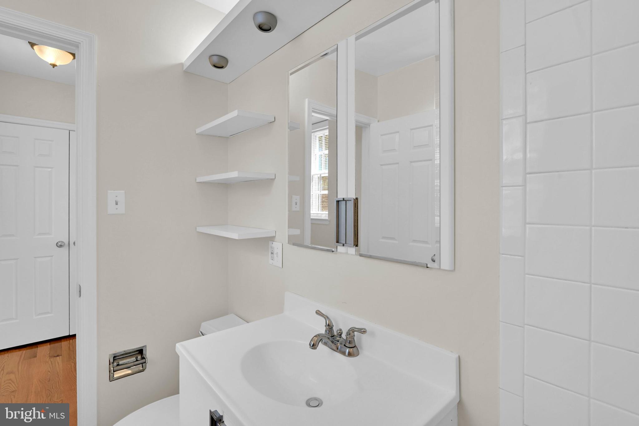 3839 Rodman Street Northwest, Unit F36 Washington, DC 20016 - Photo 27 of 35