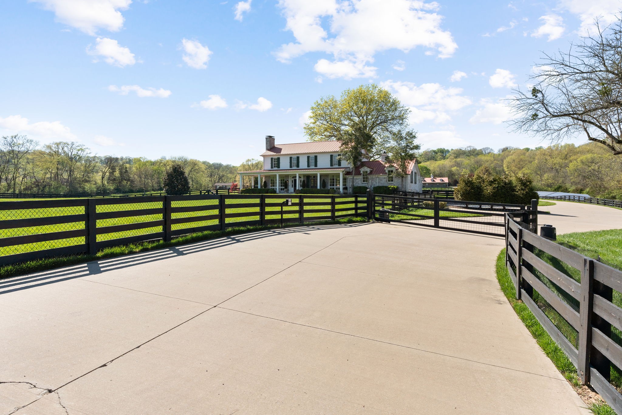 222 Arrowhead Road Franklin, TN 37069 - Photo 4 of 70