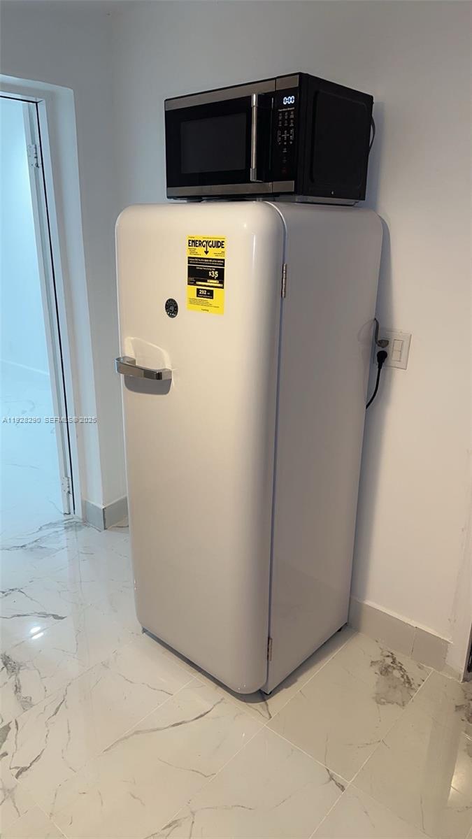 2140 North 62nd Avenue Hollywood, FL 33024 - Photo 6 of 8