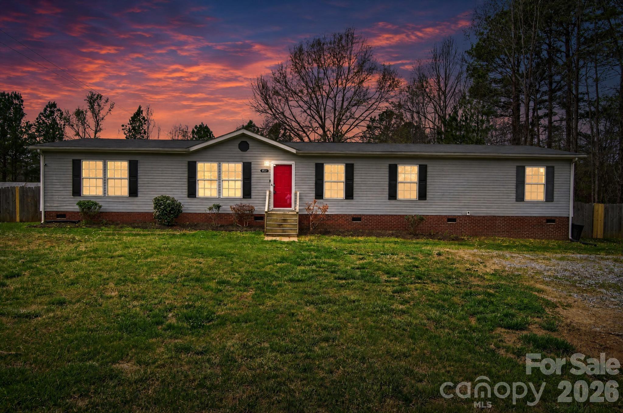 922 Lavender Road Grover, NC 28073 - Photo 1 of 20