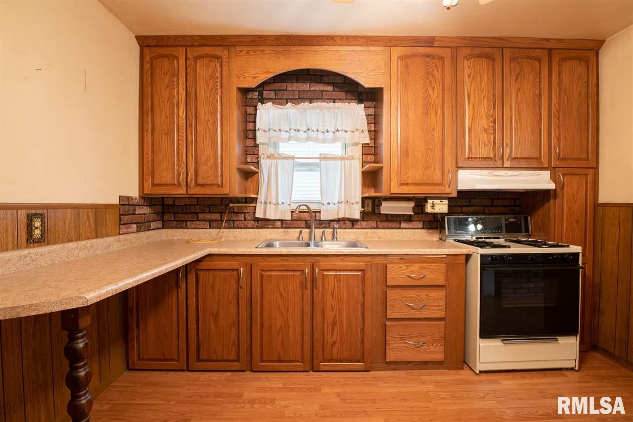 203 Reservoir Road Pekin, IL 61554 - Photo 4 of 26 Gallery Image 4