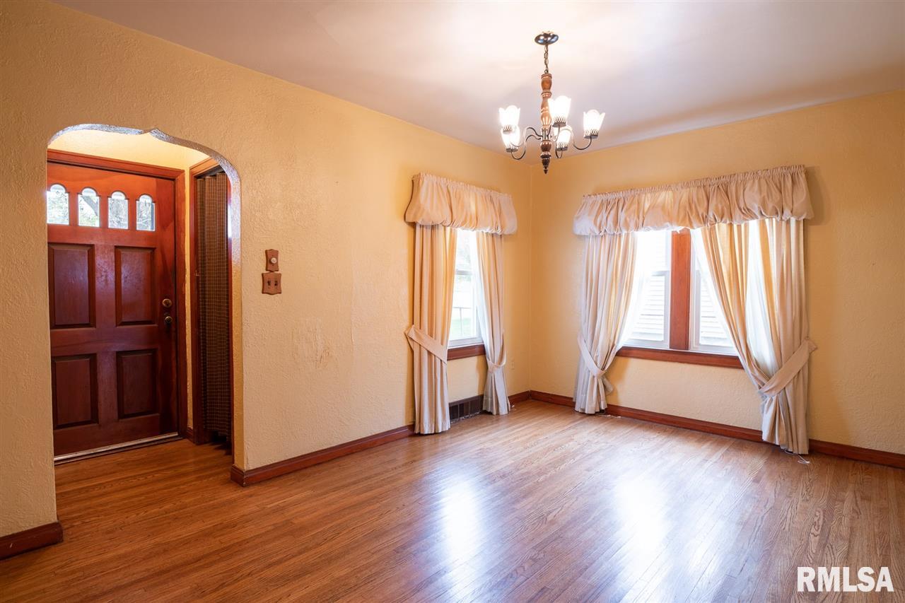 203 Reservoir Road Pekin, IL 61554 - Photo 8 of 26 Gallery Image 8